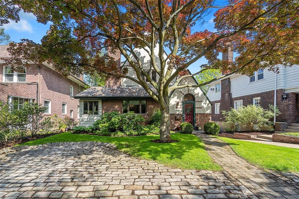 316 Gladstone Road Pittsburgh, PA 15217 - Photo 2 of 20 Gallery Image 2