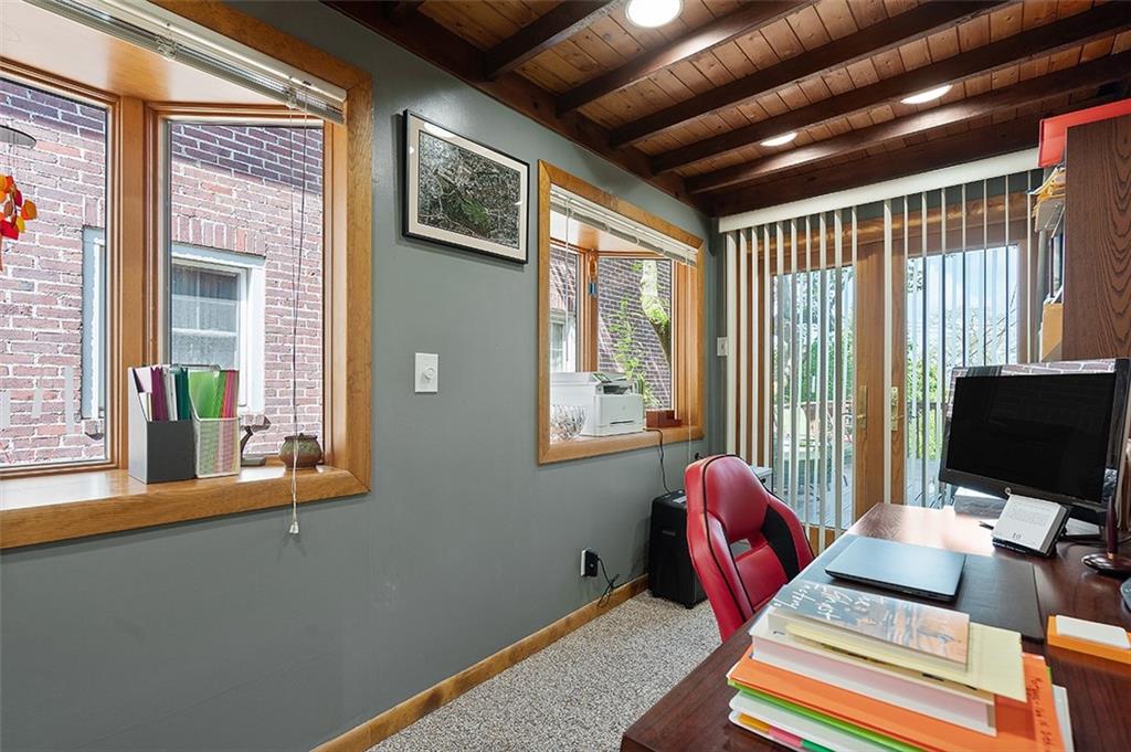 316 Gladstone Road Pittsburgh, PA 15217 - Photo 7 of 20 Gallery Image 7