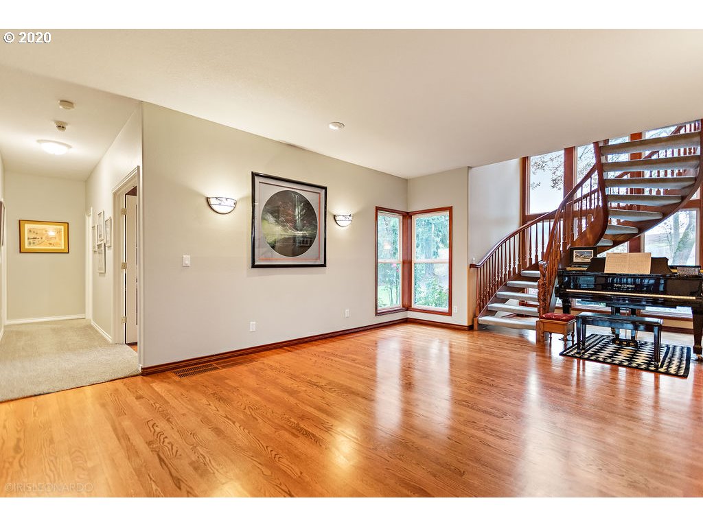 7151 Northeast Oak Springs Farm Road Carlton, OR 97111 - Photo 11 of 32 Gallery Image 11