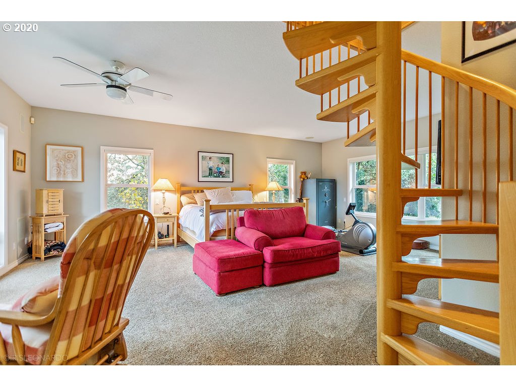7151 Northeast Oak Springs Farm Road Carlton, OR 97111 - Photo 17 of 32 Gallery Image 17
