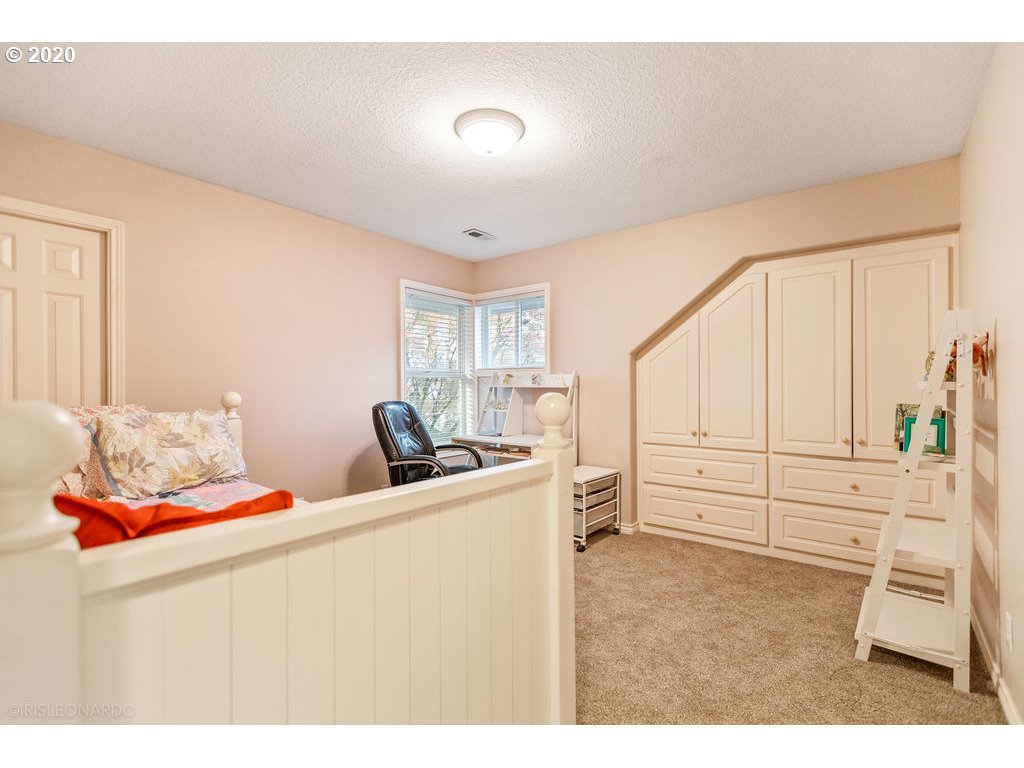7151 Northeast Oak Springs Farm Road Carlton, OR 97111 - Photo 20 of 32 Gallery Image 20