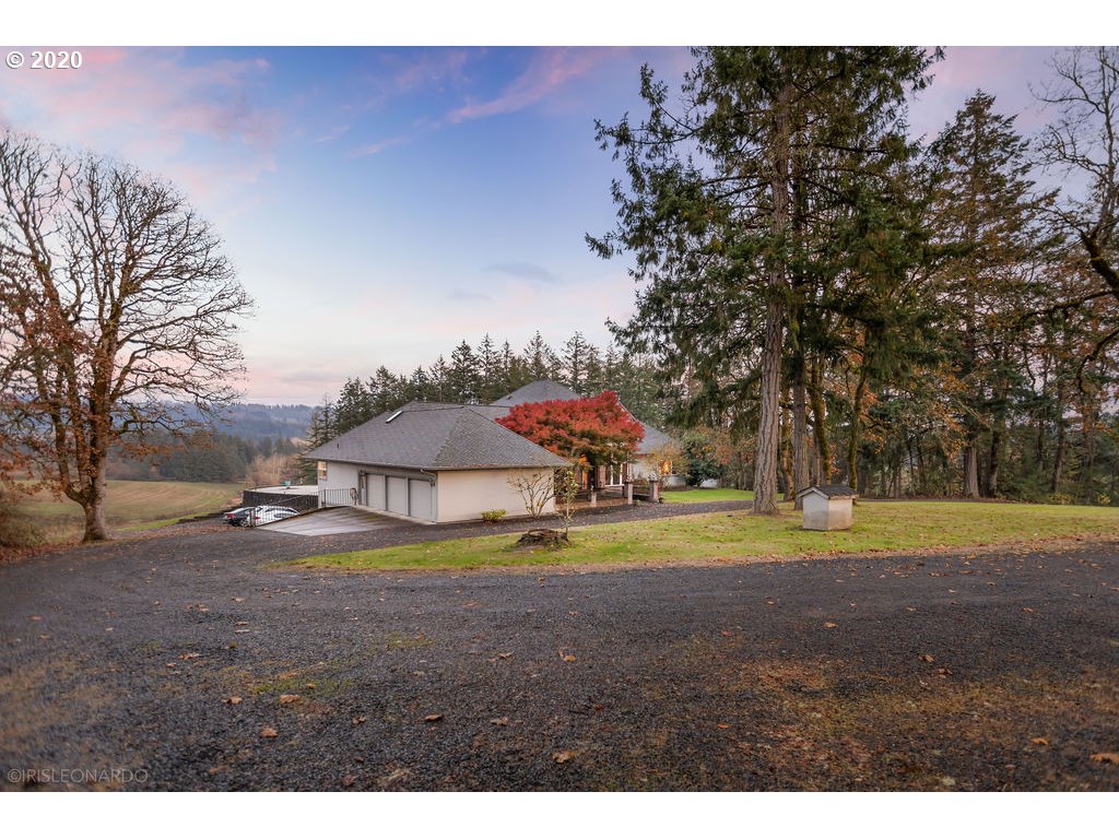 7151 Northeast Oak Springs Farm Road Carlton, OR 97111 - Photo 3 of 32 Gallery Image 3