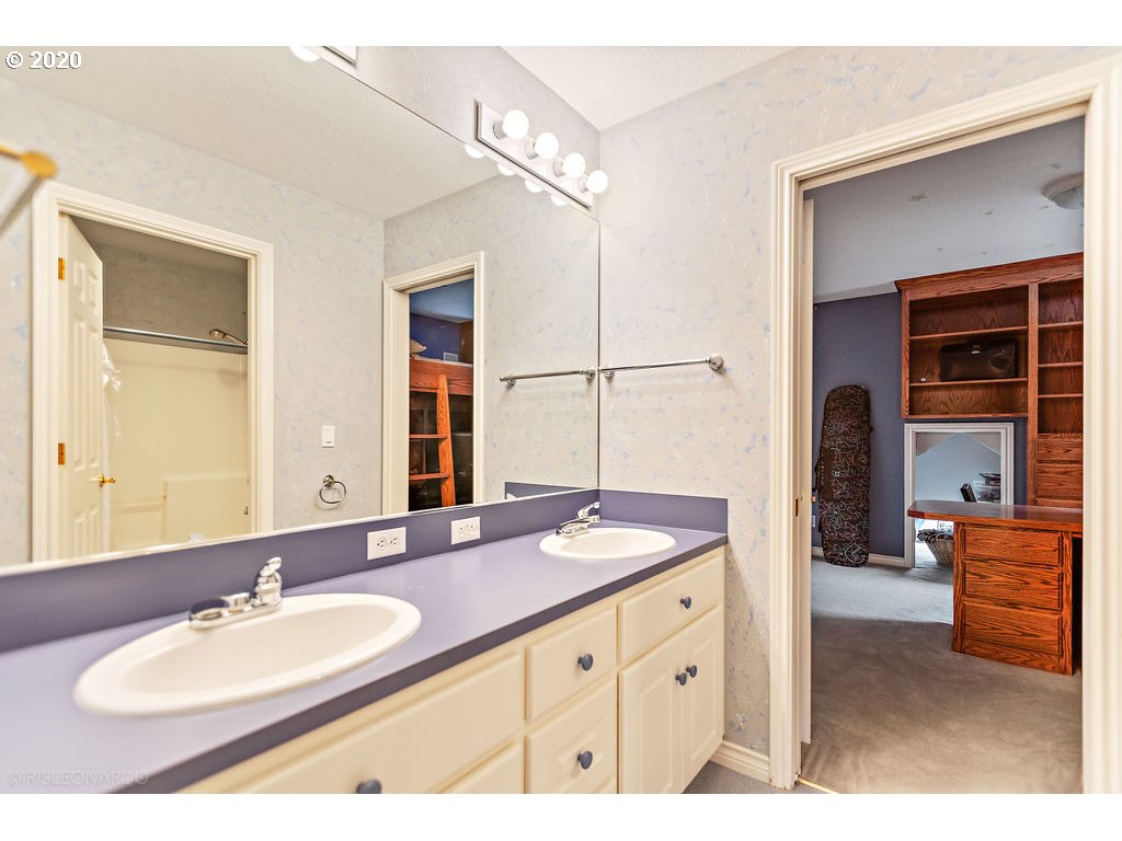7151 Northeast Oak Springs Farm Road Carlton, OR 97111 - Photo 21 of 32 Gallery Image 21