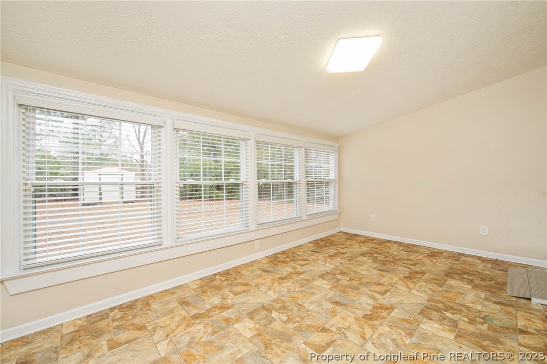 5334 Hampton Road Fayetteville, NC 28311 - Photo 15 of 34 Gallery Image 15
