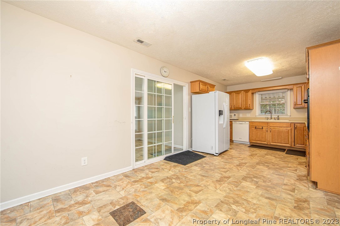 5334 Hampton Road Fayetteville, NC 28311 - Photo 8 of 34 Gallery Image 8
