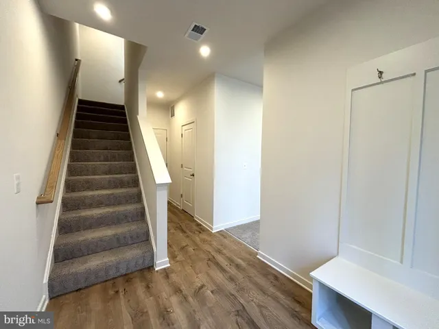 $549,999 | 17956 Alicia Avenue, Dumfries, VA 22026