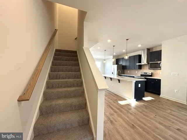 $549,999 | 17956 Alicia Avenue, Dumfries, VA 22026