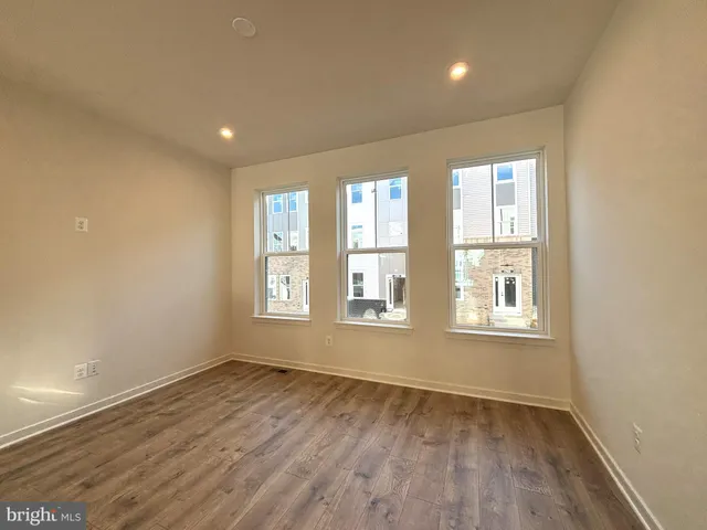 $549,999 | 17956 Alicia Avenue, Dumfries, VA 22026