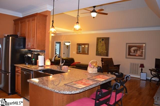 2 Deer Spring Lane Simpsonville, SC 29680 - Photo 5 of 36 Gallery Image 5