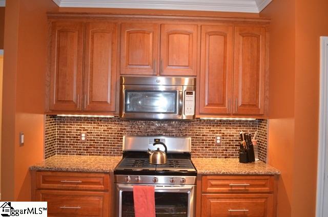 2 Deer Spring Lane Simpsonville, SC 29680 - Photo 10 of 36 Gallery Image 10