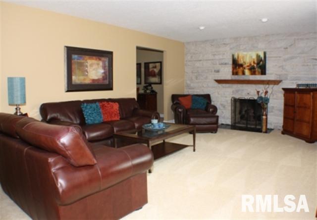5660 Crow Creek Road Bettendorf, IA 52722 - Photo 3 of 19 Gallery Image 3