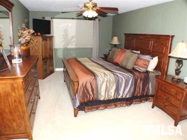 5660 Crow Creek Road Bettendorf, IA 52722 - Photo 7 of 19 Gallery Image 7