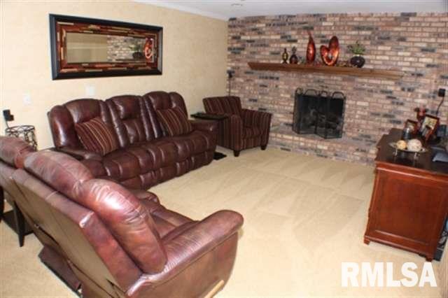 5660 Crow Creek Road Bettendorf, IA 52722 - Photo 10 of 19 Gallery Image 10