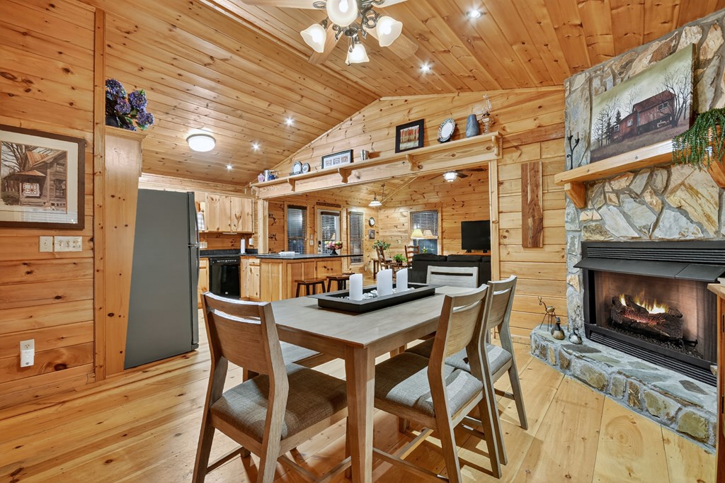 97 Doyle Carder Parkway Blue Ridge, GA 30513 - Photo 13 of 49 Gallery Image 13