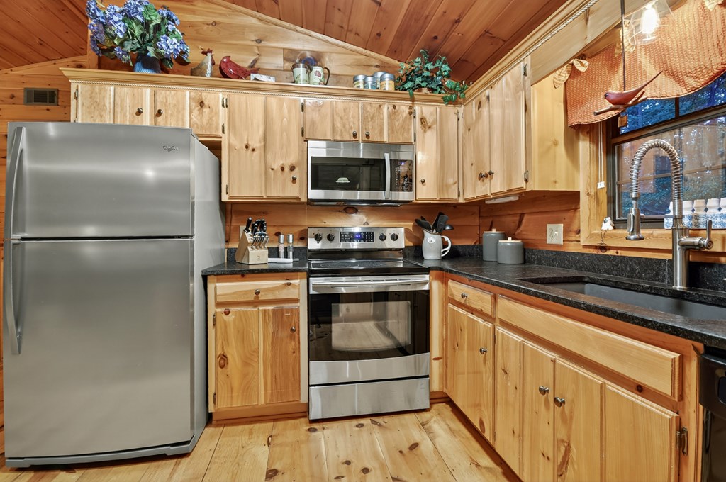 97 Doyle Carder Parkway Blue Ridge, GA 30513 - Photo 17 of 49 Gallery Image 17