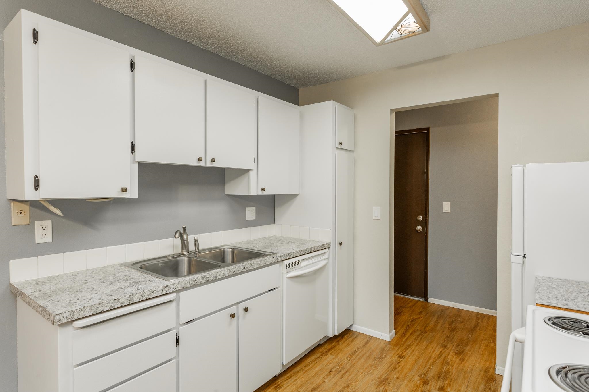 310 North Raymond Road, Unit D24 Spokane Valley, WA 99206 - Photo 11 of 24