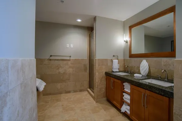 $2,695 | 2060 Beach Boulevard, Unit 601, Biloxi, MS 39531