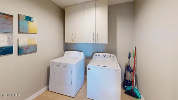 $2,695 | 2060 Beach Boulevard, Unit 601, Biloxi, MS 39531