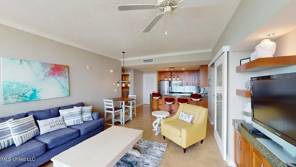 $2,695 | 2060 Beach Boulevard, Unit 601, Biloxi, MS 39531