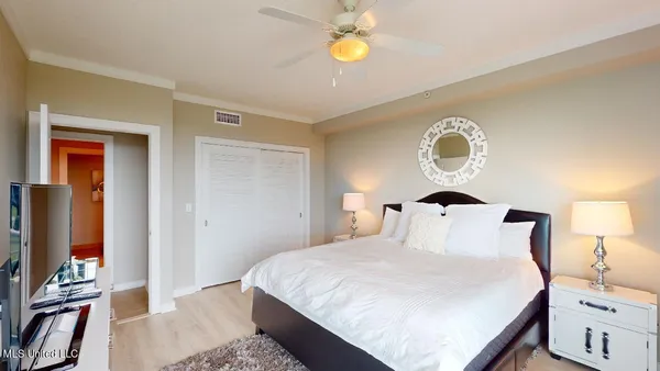 $2,695 | 2060 Beach Boulevard, Unit 601, Biloxi, MS 39531