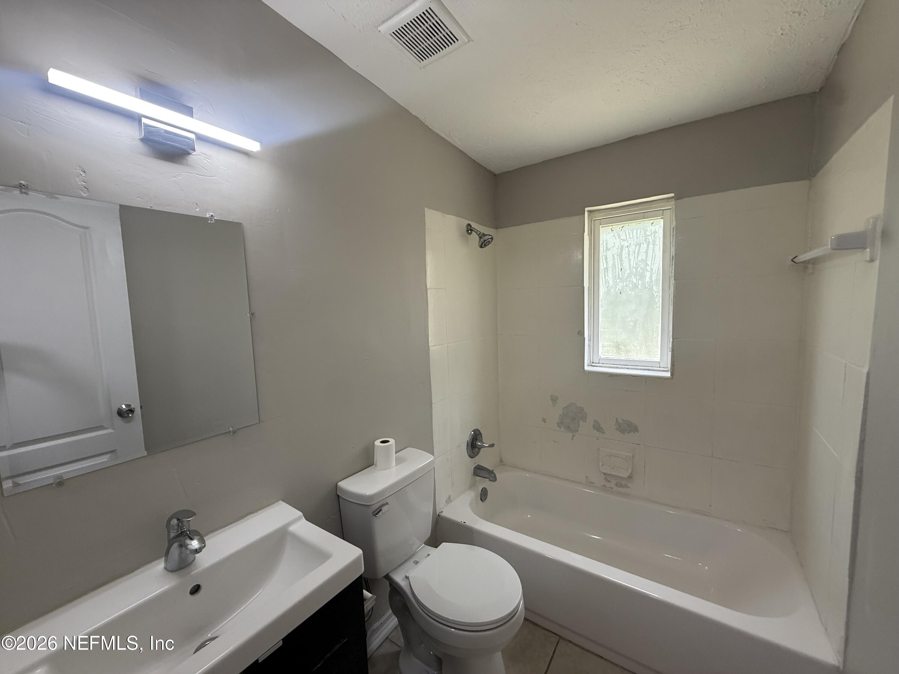 4207 Homer Road North Jacksonville, FL 32209 - Photo 5 of 7 IMG_3976