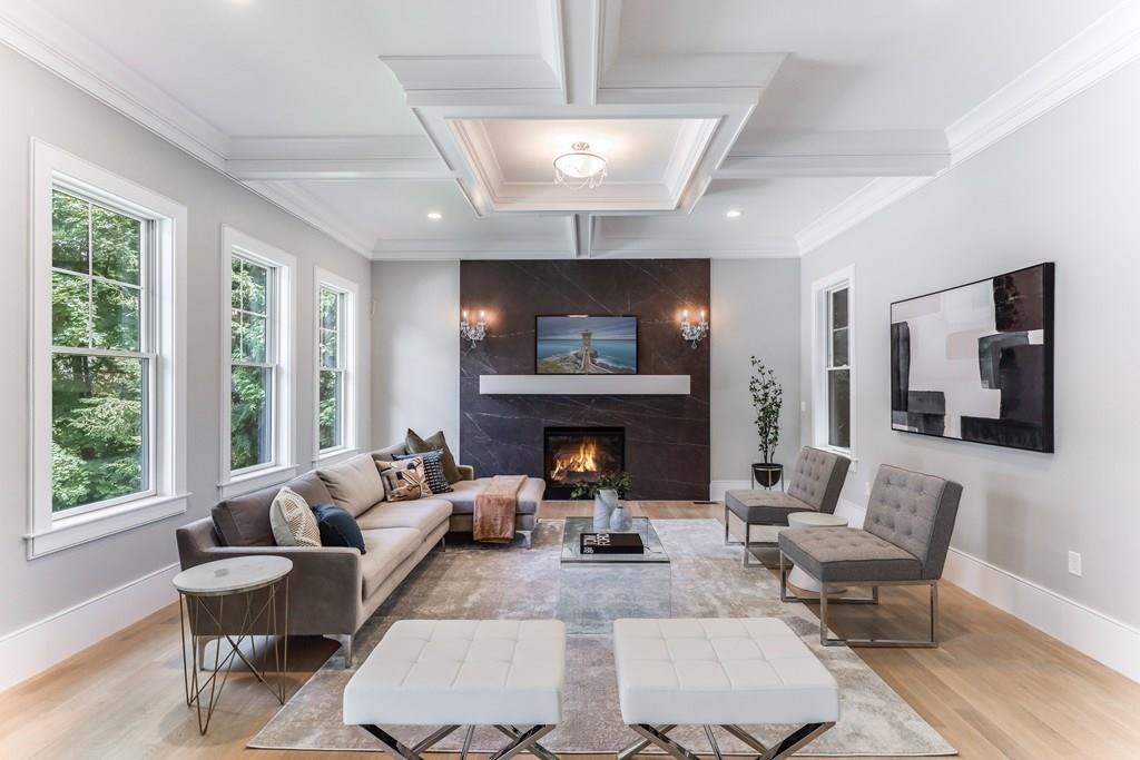 2 Woodcliffe Road Lexington, MA 02421 - Photo 4 of 30