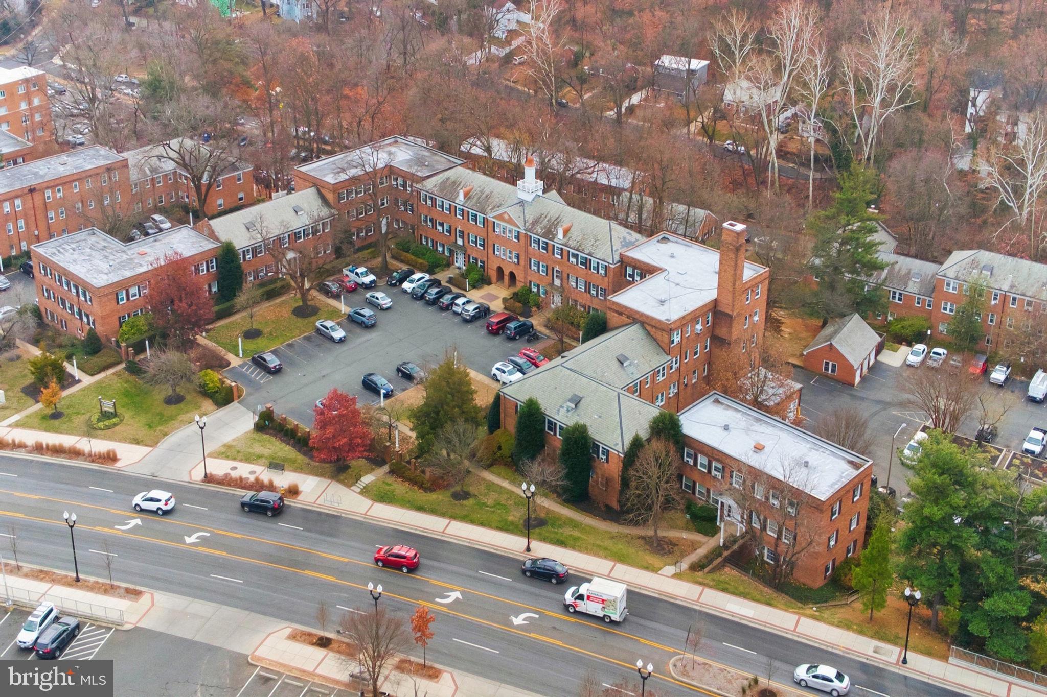 5100 Columbia Pike, Unit 1 Arlington, VA 22204 - Photo 36 of 40 an aerial view of a city