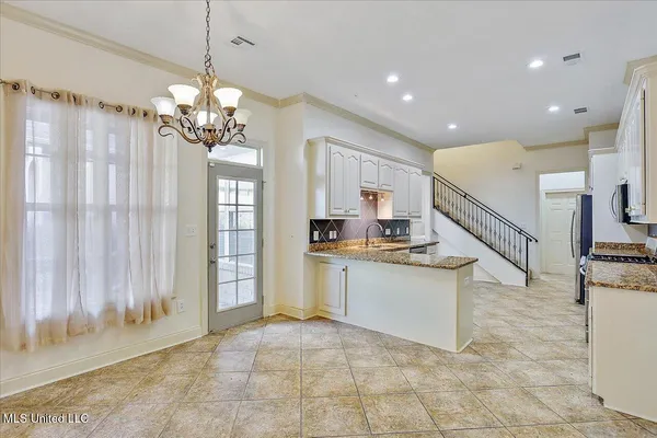 $2,400 | 26 Savannah Circle, Brandon, MS 39047