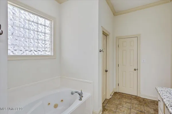$2,400 | 26 Savannah Circle, Brandon, MS 39047