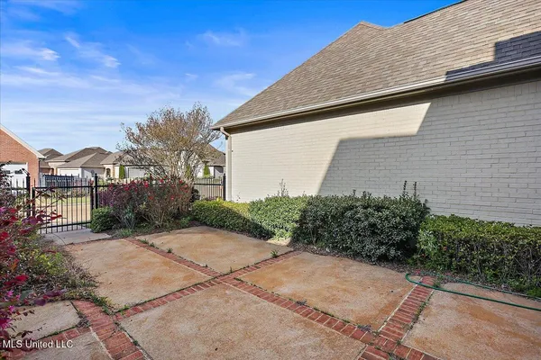 $2,400 | 26 Savannah Circle, Brandon, MS 39047