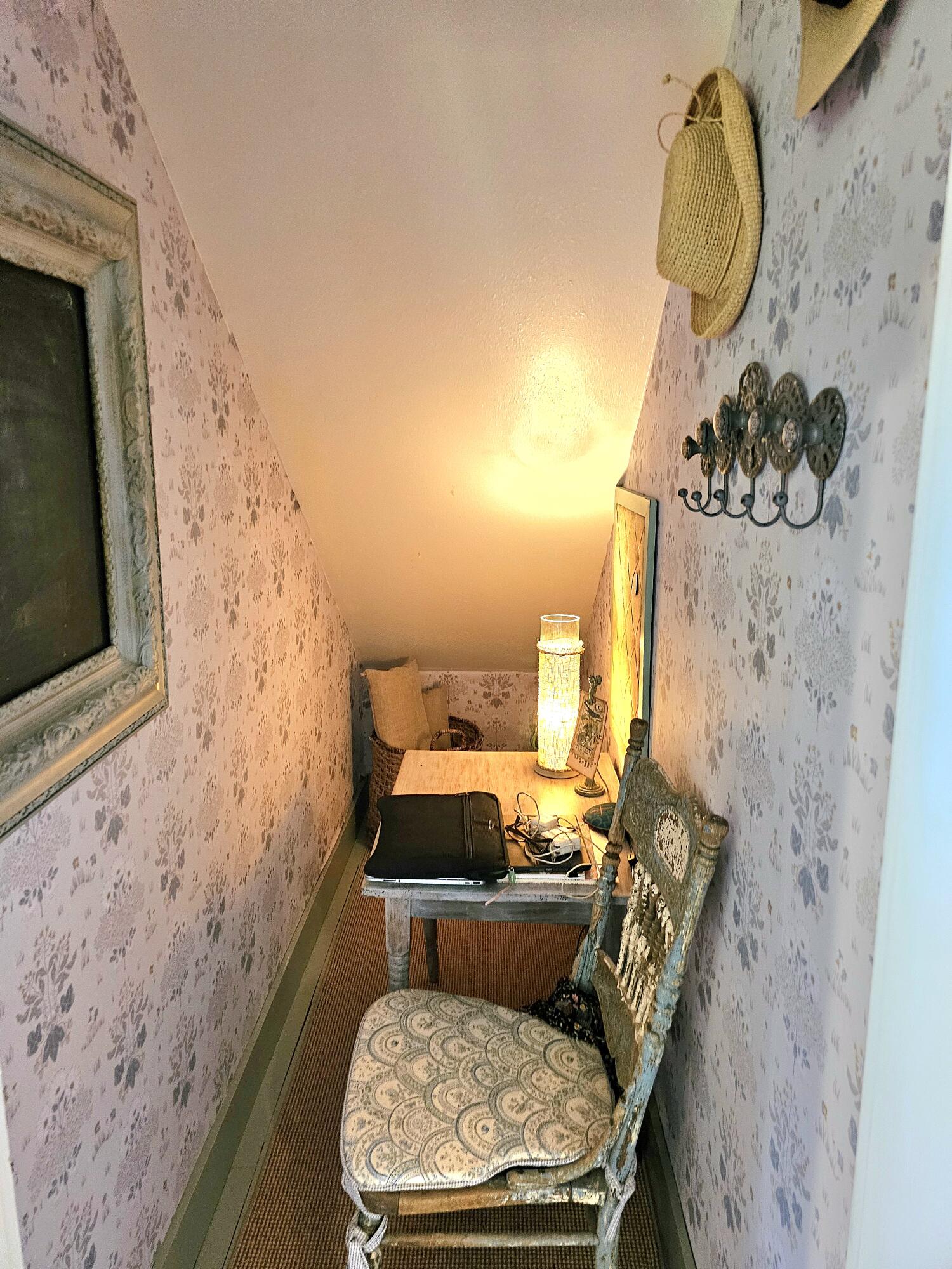 248 Blueberry Road Freeport, FL 32439 - Photo 20 of 37 a living room with a couch