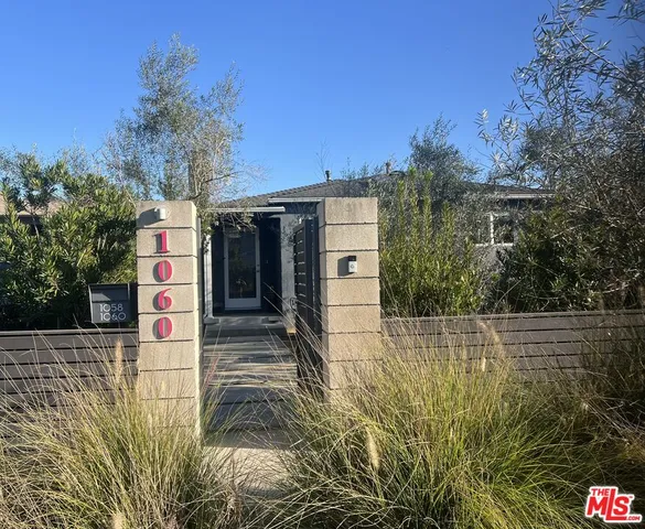 $2,400,000 | 1060 Nowita Place, Venice, CA 90291