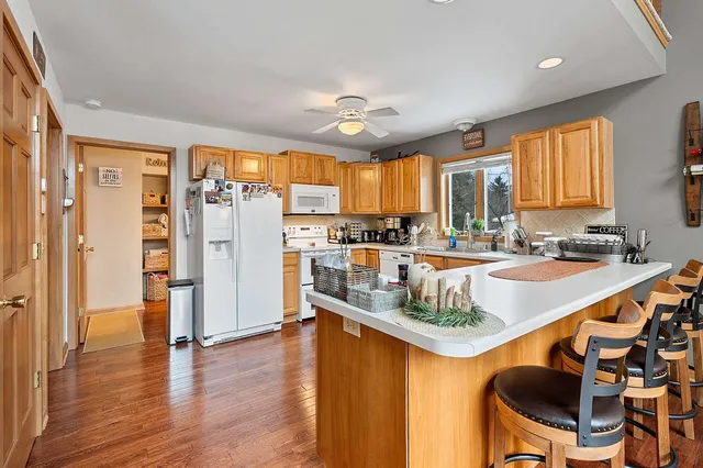 $899,900 | N1494 Mallard Bay Road, Keshena, WI 54135