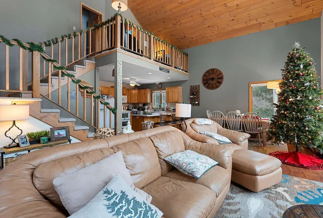 $899,900 | N1494 Mallard Bay Road, Keshena, WI 54135