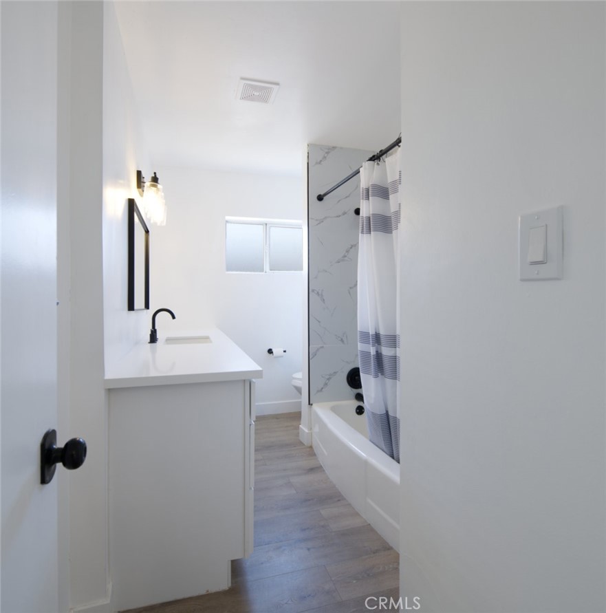 2425 Castle Drive Bakersfield, CA 93306 - Photo 15 of 31