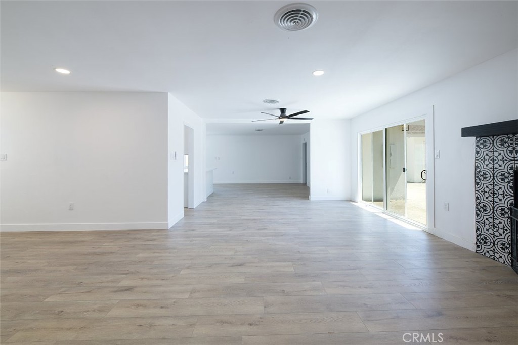 2425 Castle Drive Bakersfield, CA 93306 - Photo 6 of 31