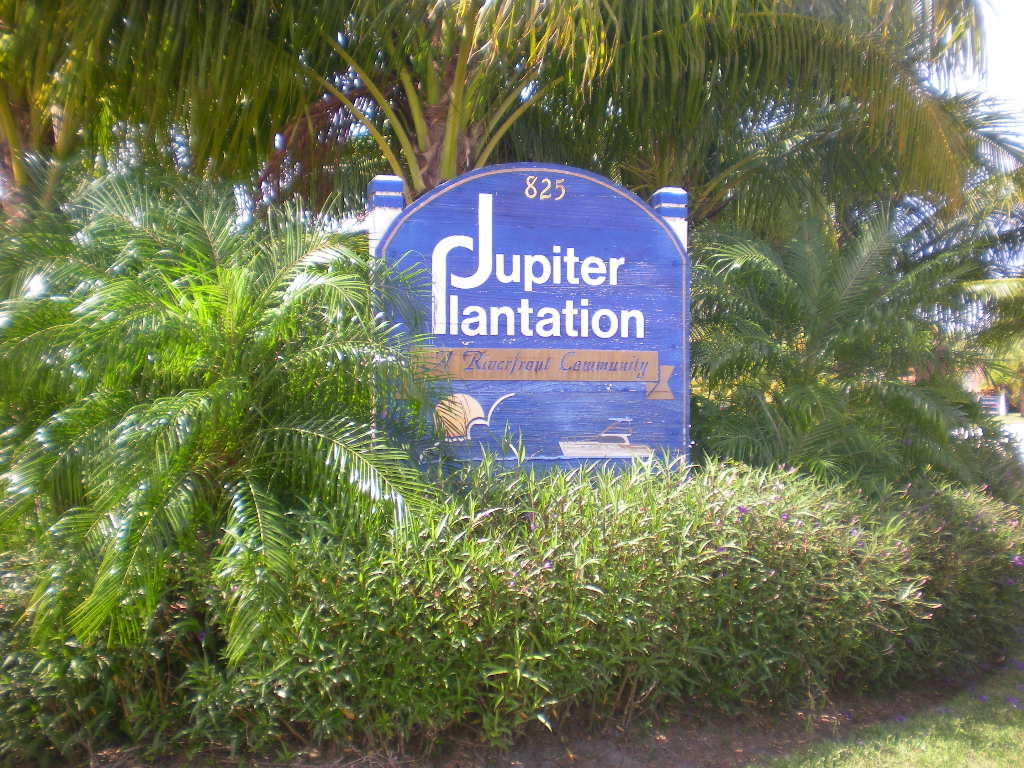 825 Center Street, Unit 56D Jupiter, FL 33458 - Photo 2 of 19 Jupiter Plantation Sign