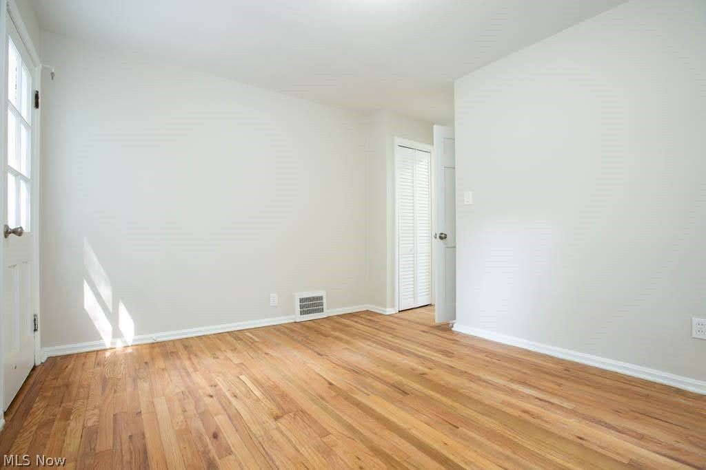 4812 Anderson Road Cleveland, OH 44124 - Photo 13 of 34
