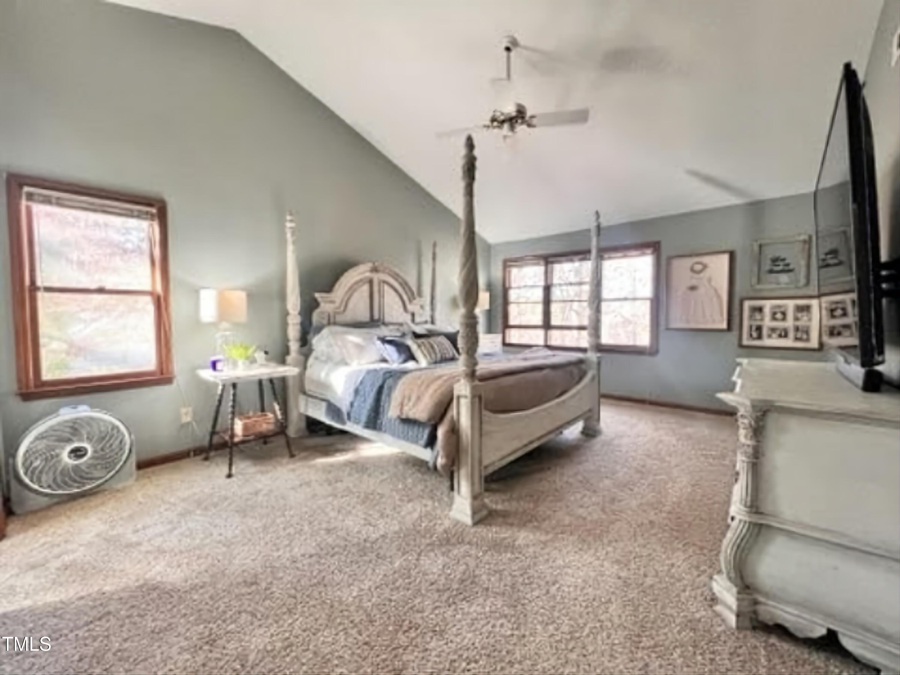 122 Ripley Court Cary, NC 27513 - Photo 13 of 20 Picsart_23-12-05_20-15-40-610