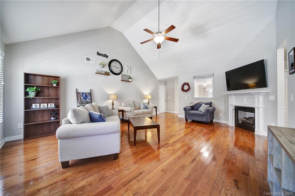 2550 Southbend Road Clover, SC 29710 - Photo 5 of 34 Gallery Image 5