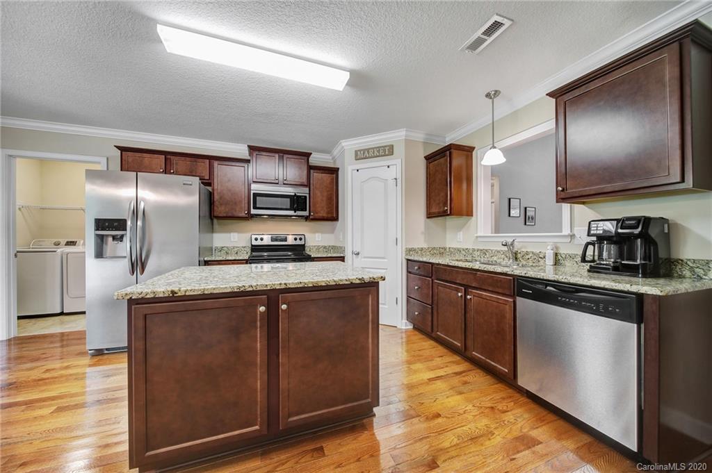 2550 Southbend Road Clover, SC 29710 - Photo 7 of 34 Gallery Image 7