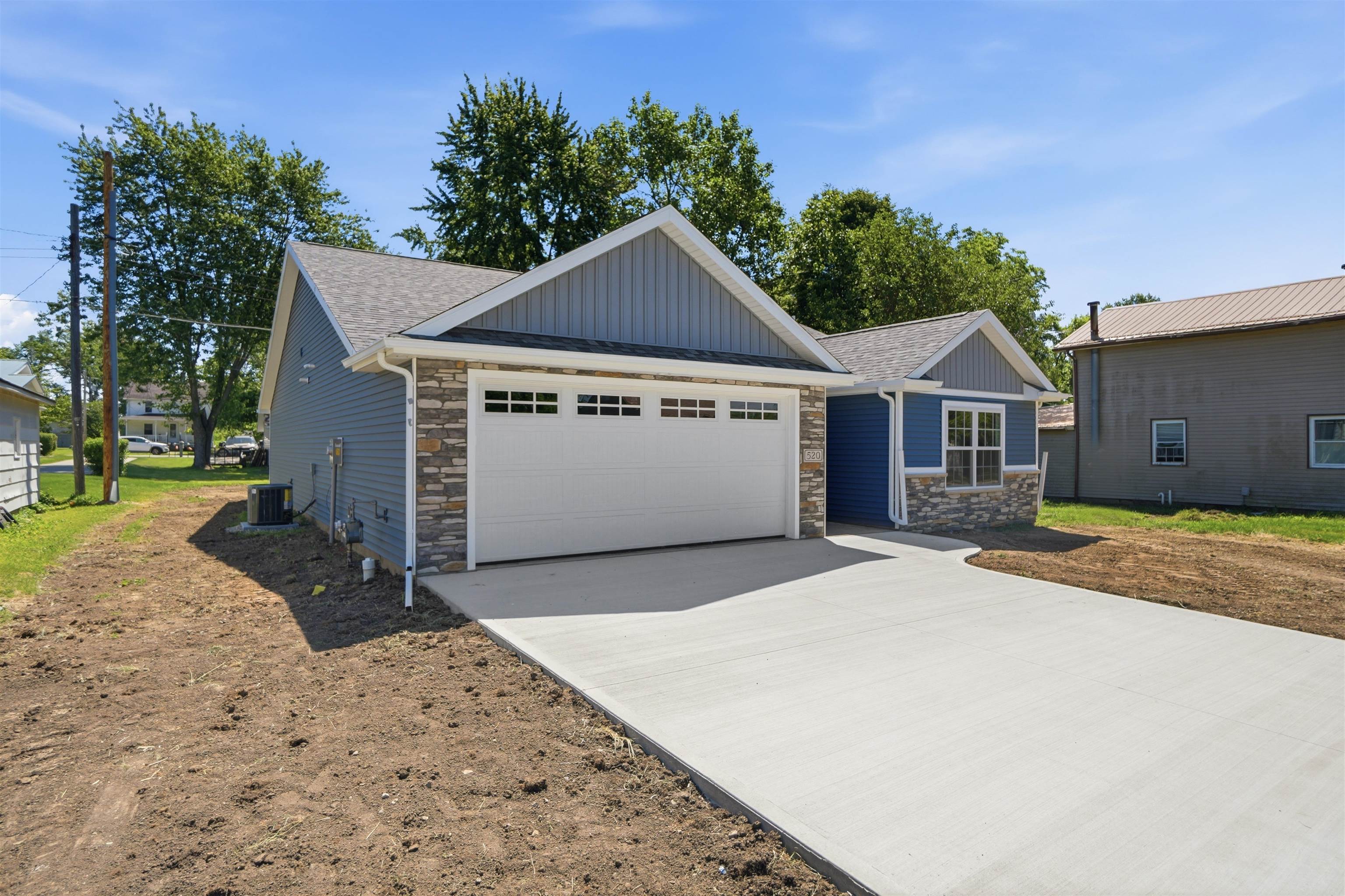 520 South Center Street Waterloo, IN 46793 - Photo 4 of 30