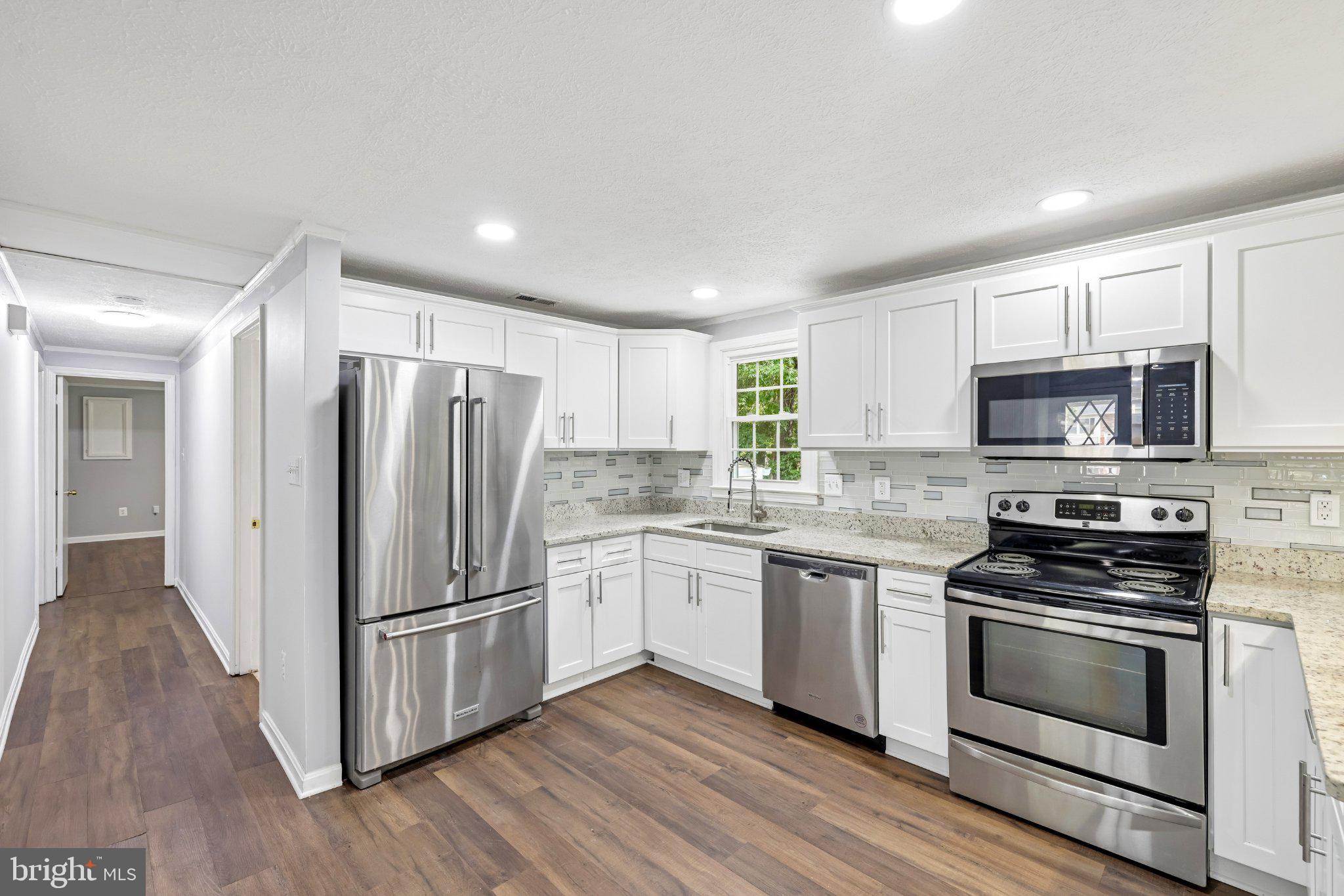 1437 Cedarhurst Road Shady Side, MD 20764 - Photo 14 of 40 Kitchen