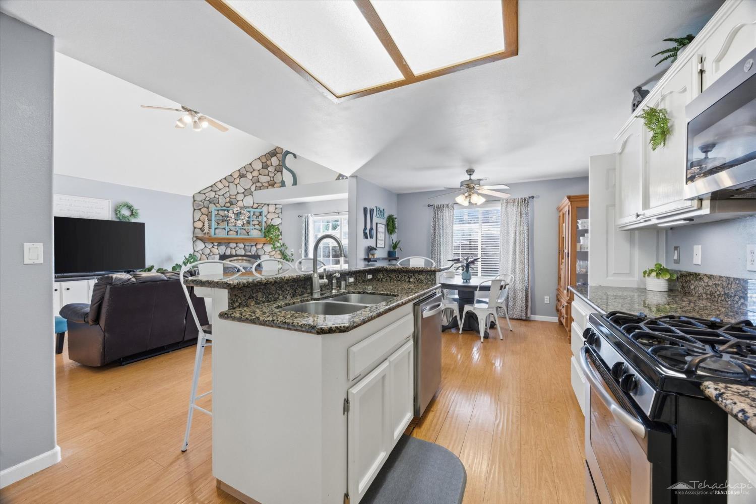 29751 Rolling Oak Drive Tehachapi, CA 93561 - Photo 24 of 64 Gallery Image 24