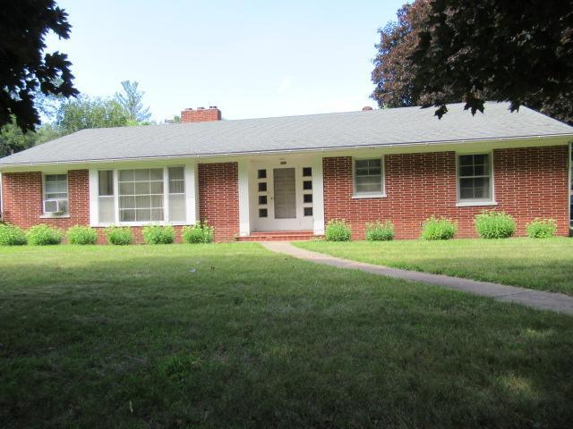 602 South Fir Street Lamberton, MN 56152 - Photo 1 of 3