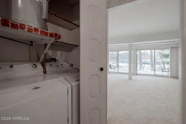 a view of utility room