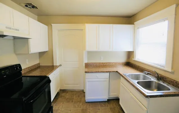 $529,900 | 612 16th Street, Modesto, CA 95354