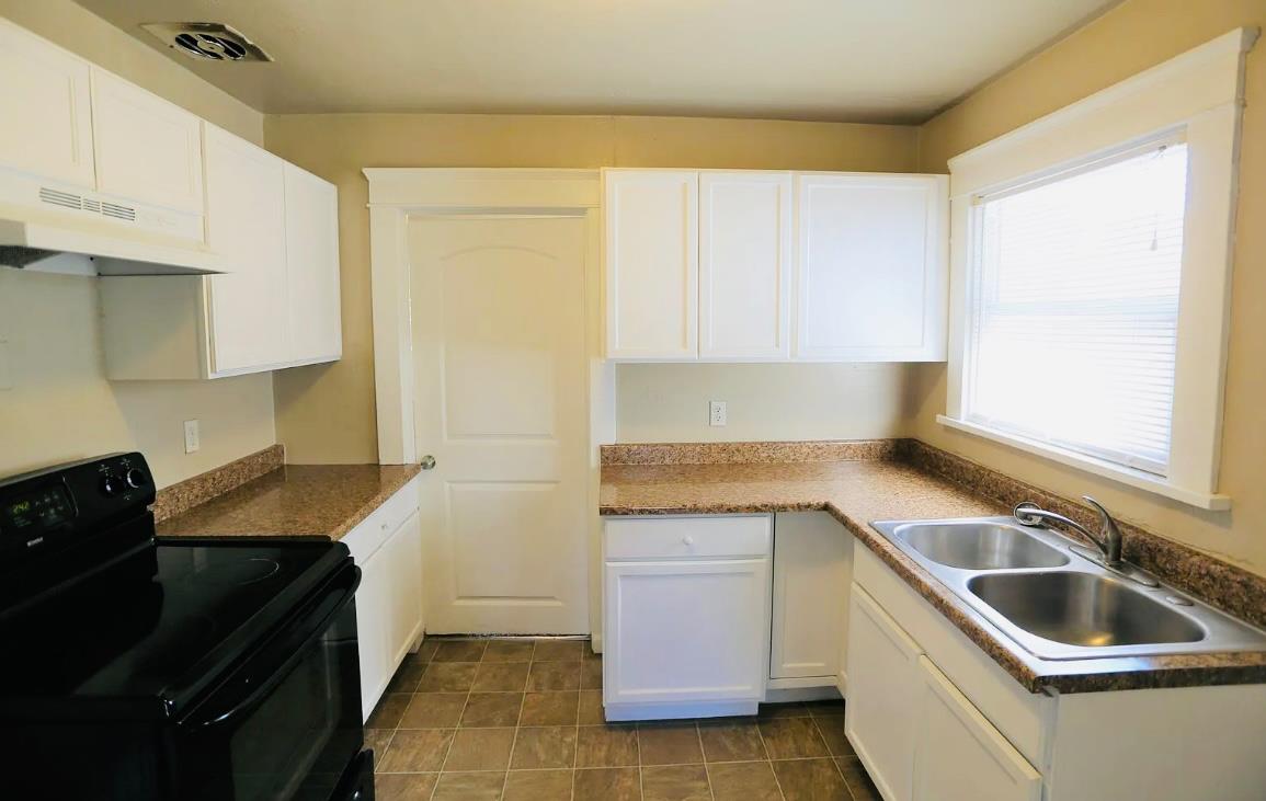 612 16th Street Modesto, CA 95354 - Photo 14 of 19