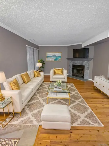 $369,900 | 3910 Whispering Hills Drive, Chester, NY 10918