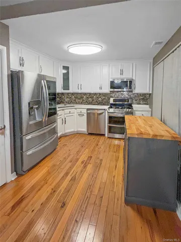 $369,900 | 3910 Whispering Hills Drive, Chester, NY 10918